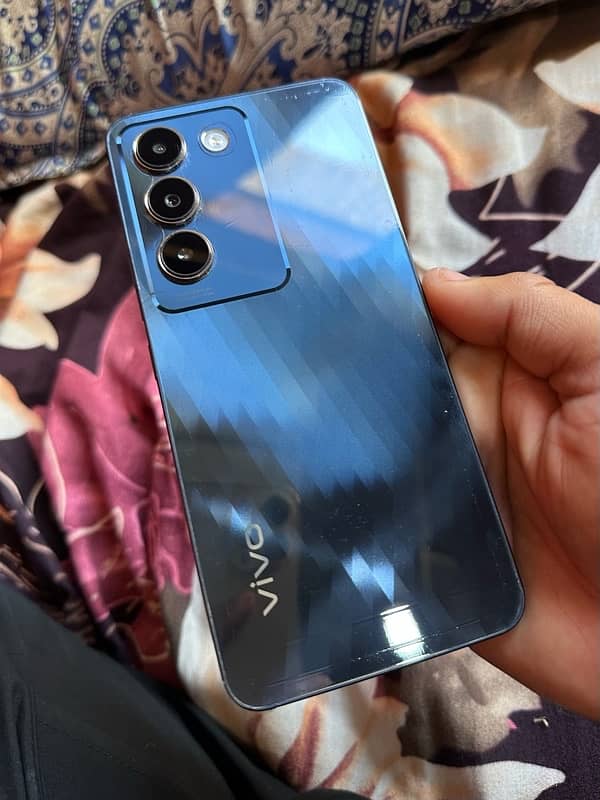 Vivo Y100 / 8/256 With Box & Charger/ Condition 10 By 10 0