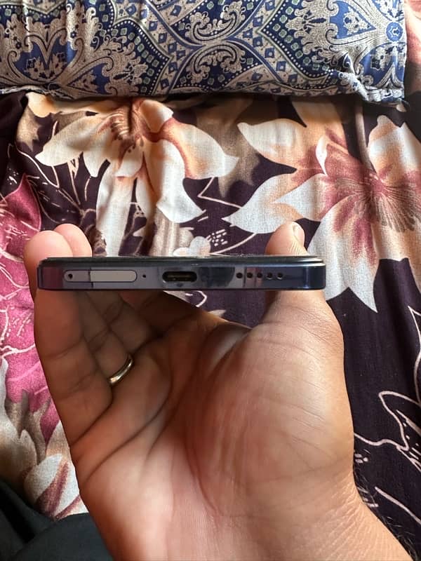 Vivo Y100 / 8/256 With Box & Charger/ Condition 10 By 10 1