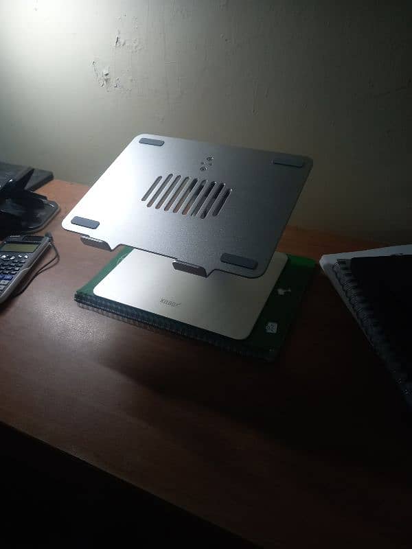 laptop stand and keyboard 2