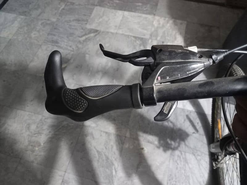 Genuine Shimano Gear Canadian Imported Bicycle. 0
