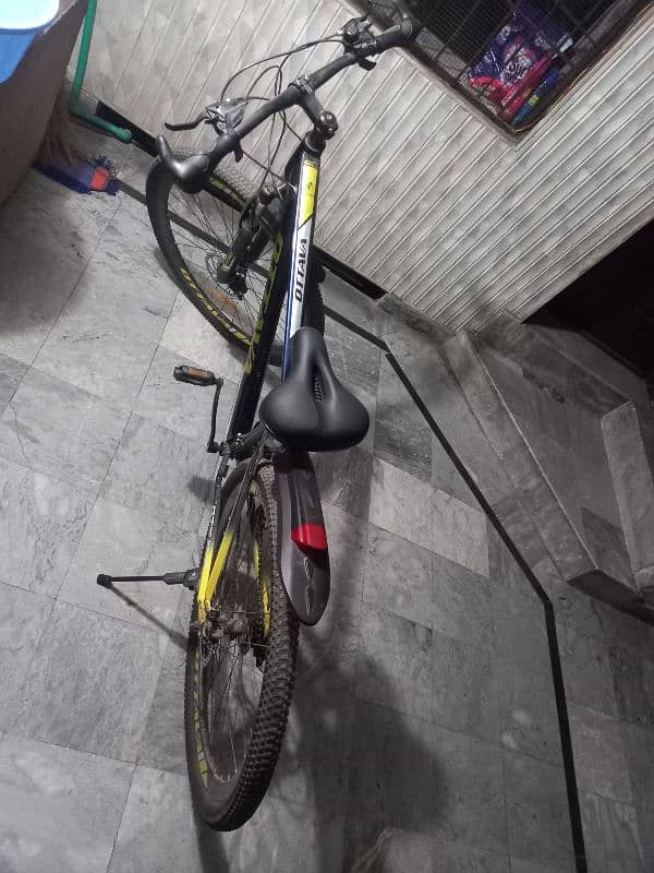 Genuine Shimano Gear Canadian Imported Bicycle. 4