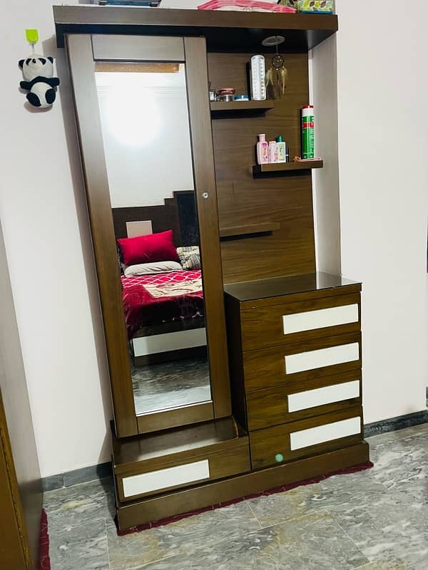 bed  and 2 side table,10 inches double bed mattresses, dressing tble 8