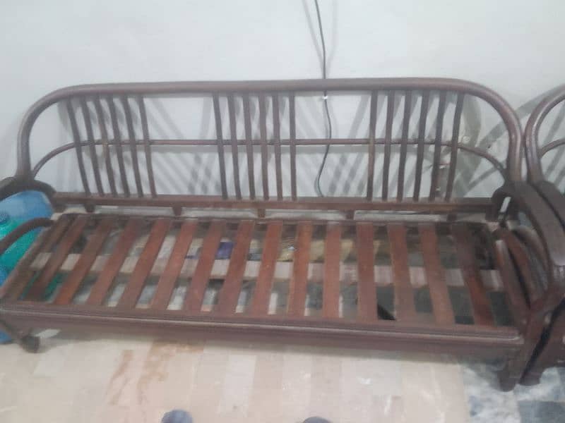 5 seater with center and corners tables 1