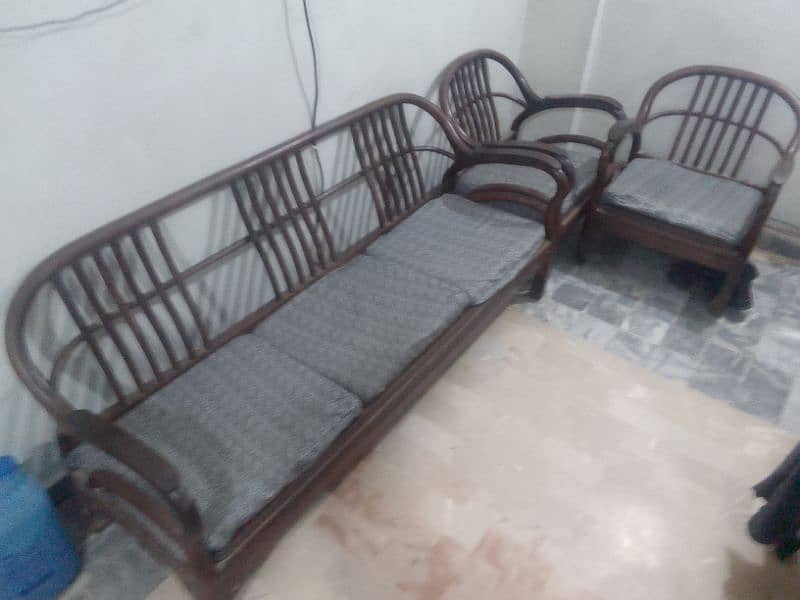 5 seater with center and corners tables 7