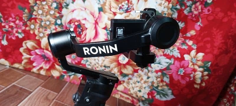 DJI RS3 Mini gimbal 4
