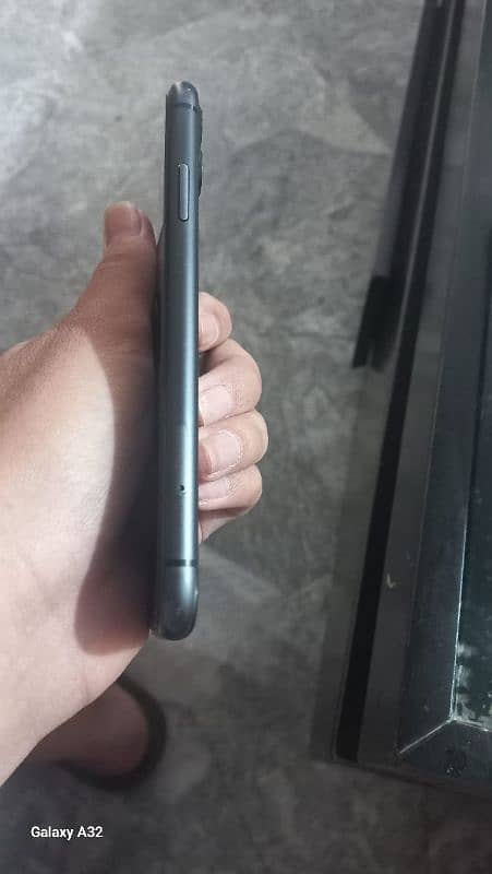 I PHONE 11 JV NON PTA 4