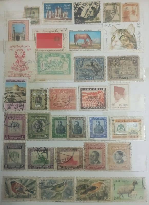 2700+ Unique Used Worldwide Postal Stamps 12
