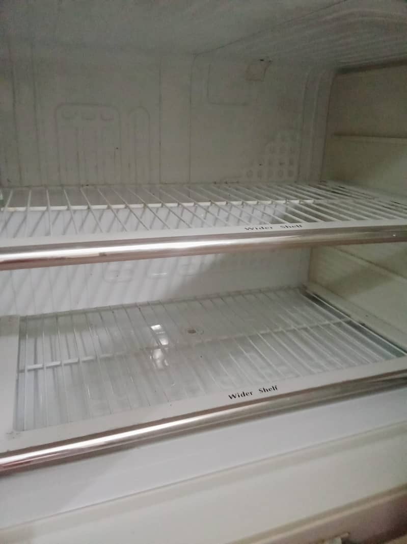 Dawlance Fridge, Full Size 3