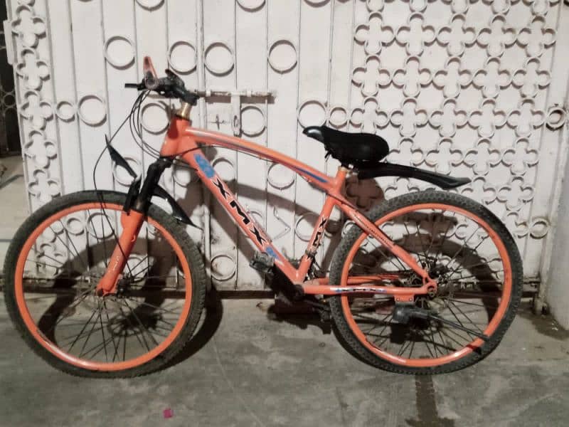 XMX Aluminum Cycle Urgent sale  Good condition call only 03165025709 0