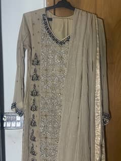 Wedding Dress / Formal dress/ party wear