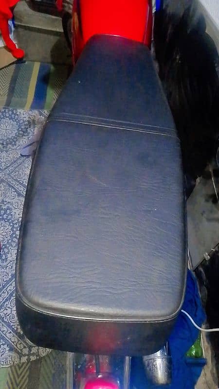 Down model ka saman hai Sara A to Z oka h Sath seet b Ha 4