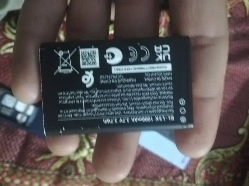 nokia 106 bast mobile call 1 hand use 9