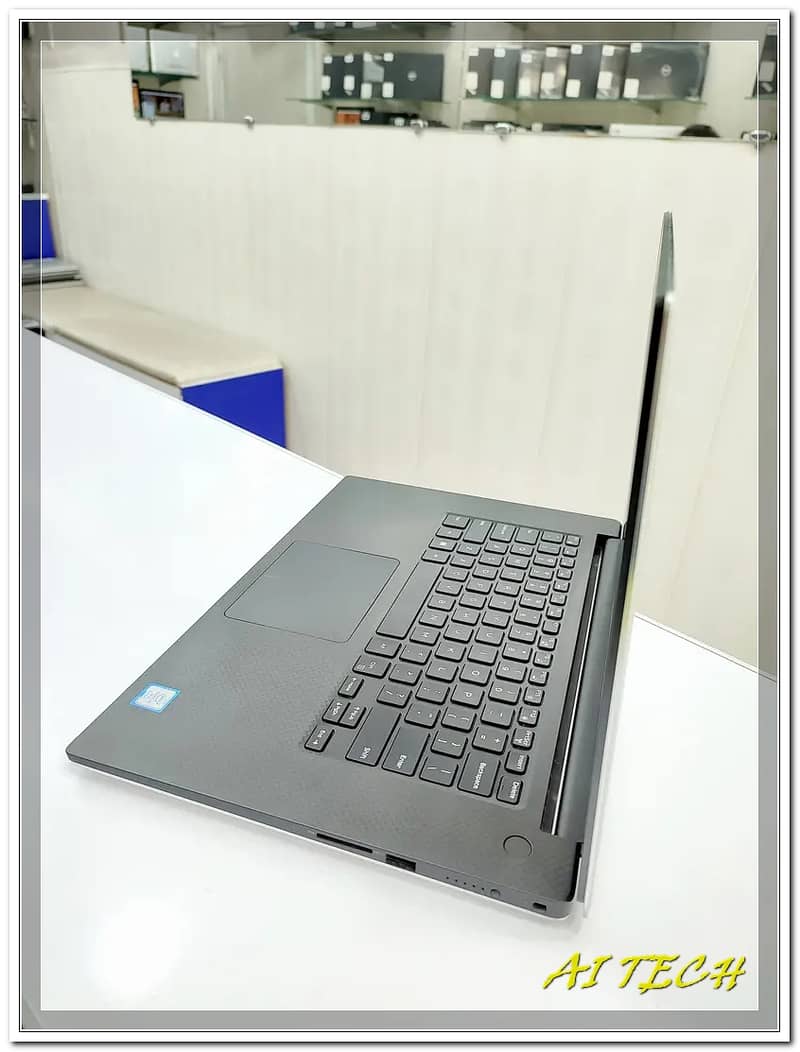 Dell Precision 5540 Ci7 9th 32GB RAM 512GB 04GB Nvidia T2000 GPU 4K 3