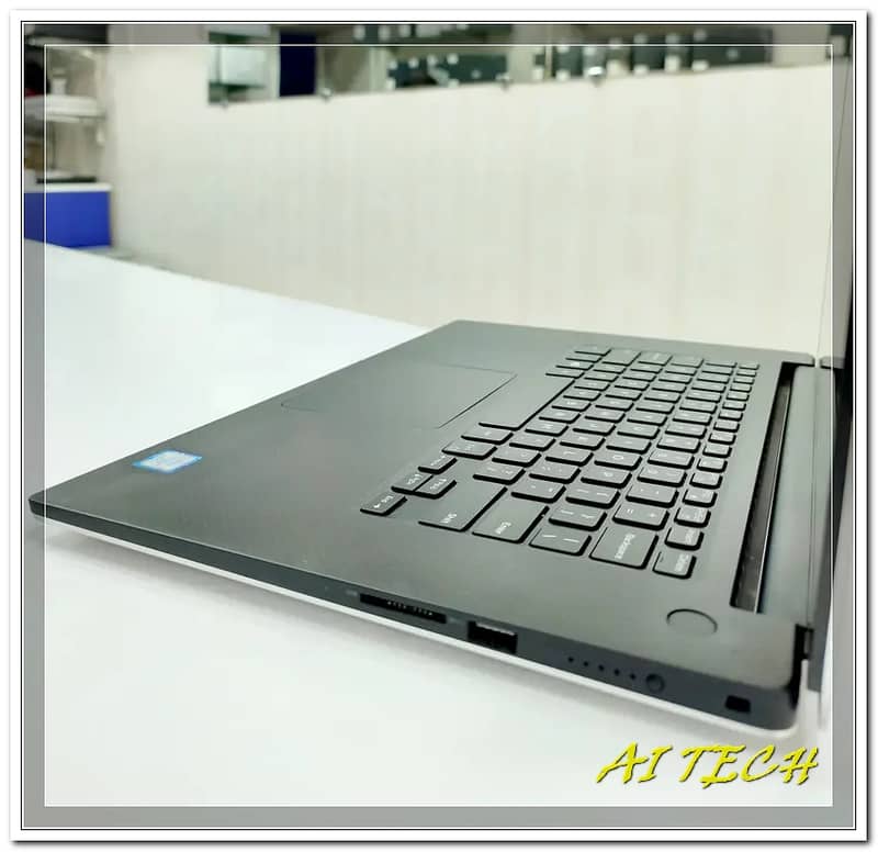 Dell Precision 5540 Ci7 9th 32GB RAM 512GB 04GB Nvidia T2000 GPU 4K 8
