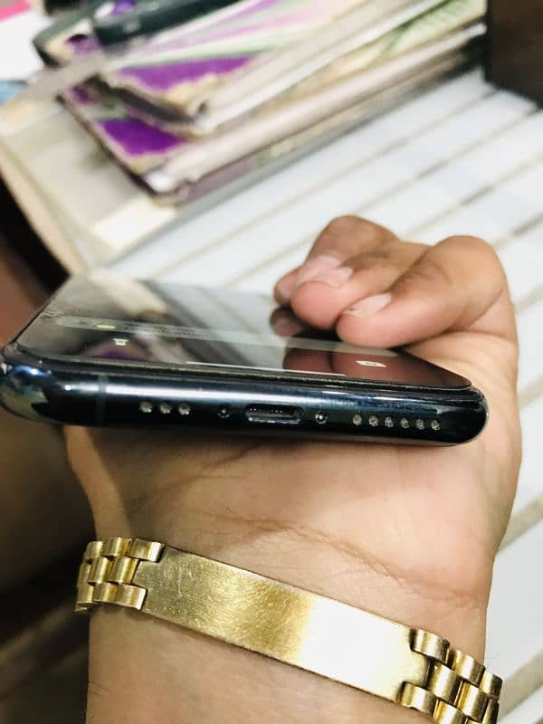 Iphone 11 pro PTA approved 3