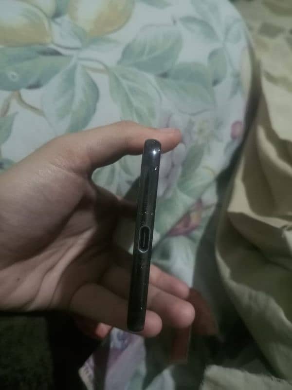 Motorola Z3 play 4/64  beast for gaming 6