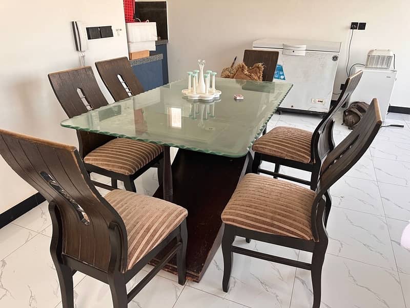 Dining table for sale 1