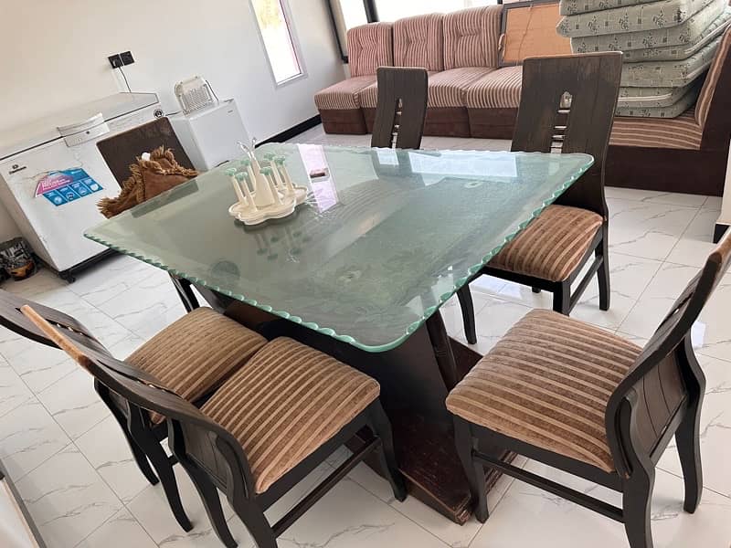 Dining table for sale 2