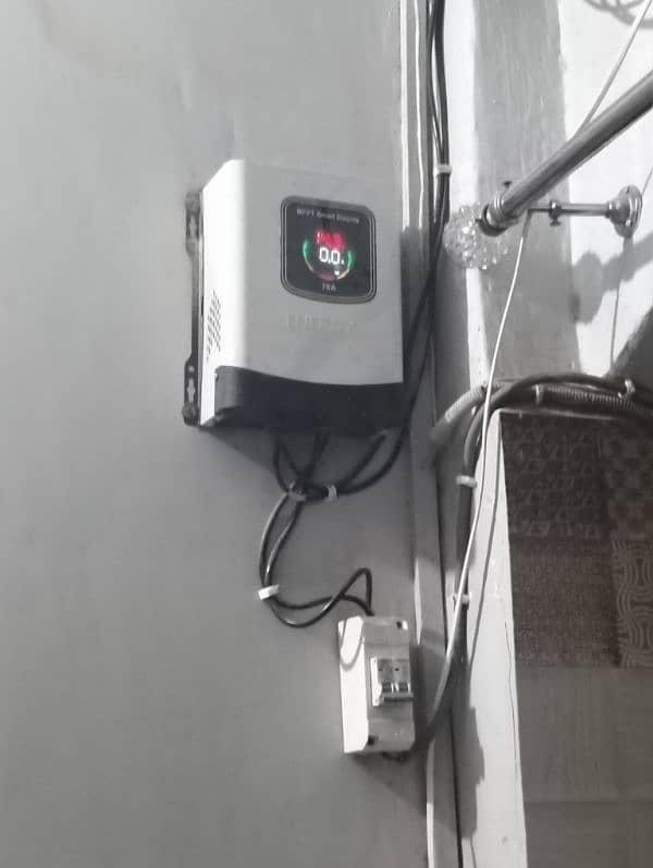 ups+MPPT 70A 10/10 condition 2