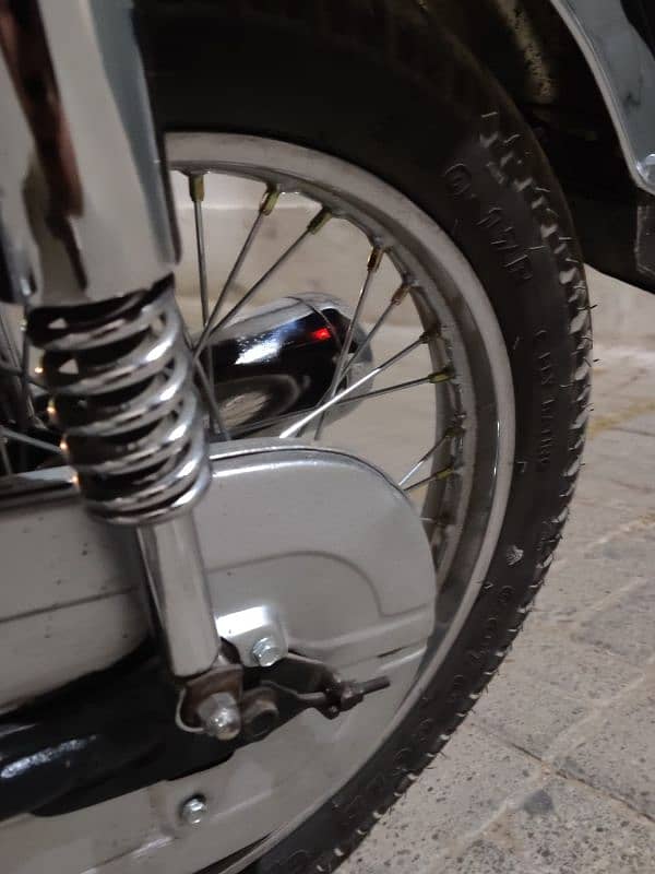 Honda 125 8