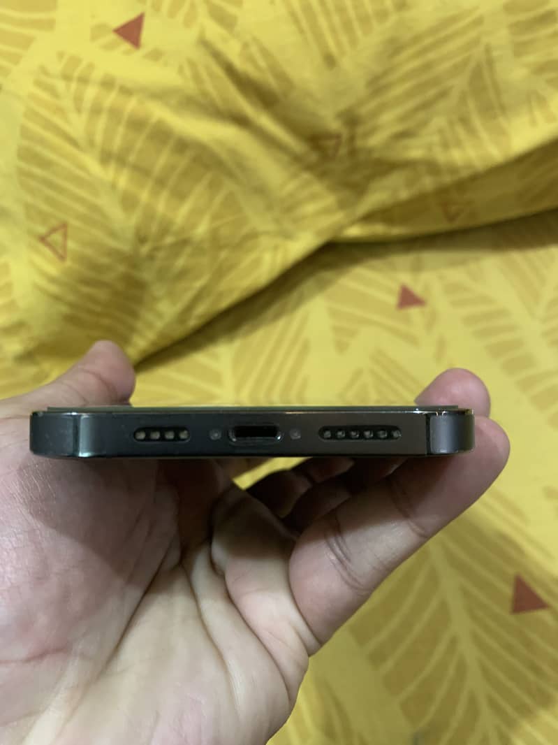 iPhone 13 pro max, 128gb, factory unlock 4
