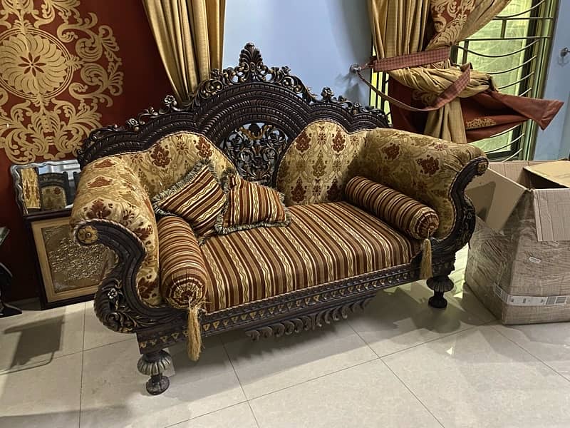 7 seater chinyoti sofa set 0