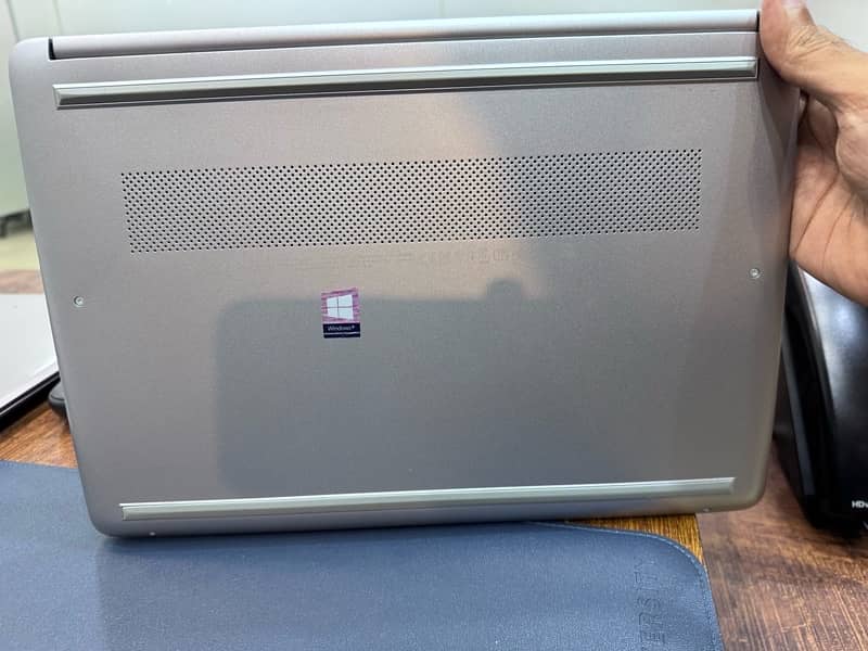 HP i7 10 Generation 340S G7 3