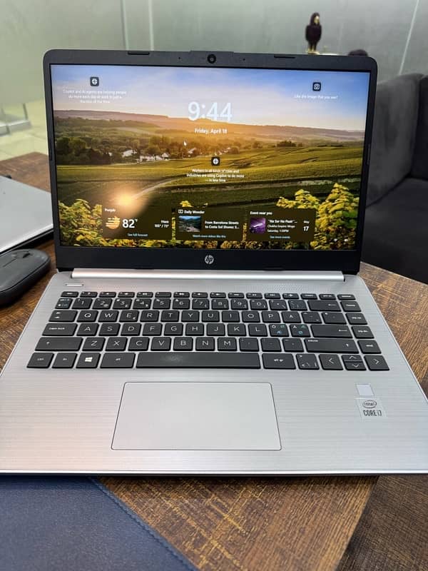 HP i7 10 Generation 340S G7 4