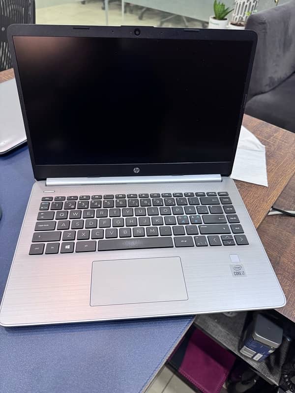 HP i7 10 Generation 340S G7 6