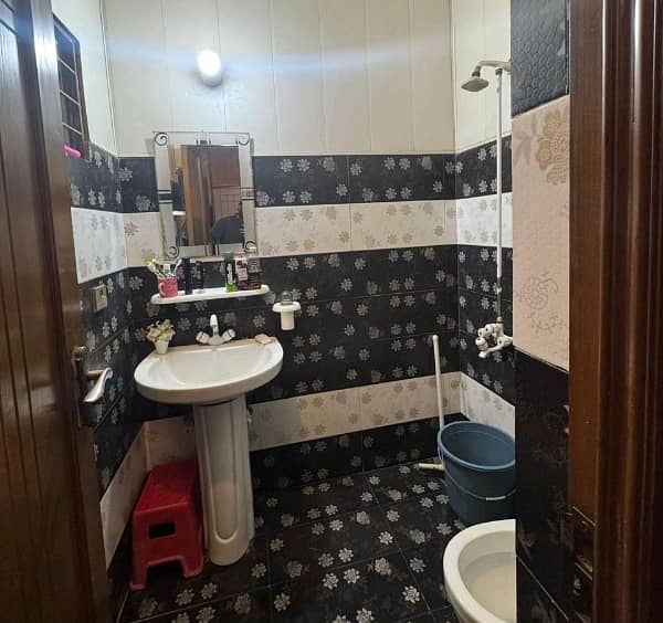 3 Marla House Is Available For sale In Johar Town Phase 2 - Block H2 9