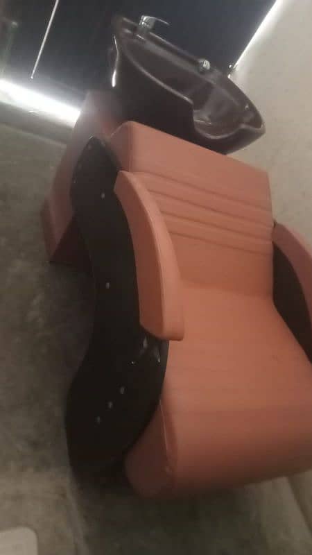 Barber chair/Cutting chair/Massage bed/ Shampoo unit/ wash point 0
