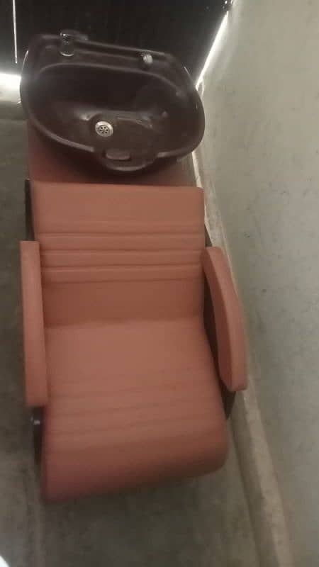 Barber chair/Cutting chair/Massage bed/ Shampoo unit/ wash point 2