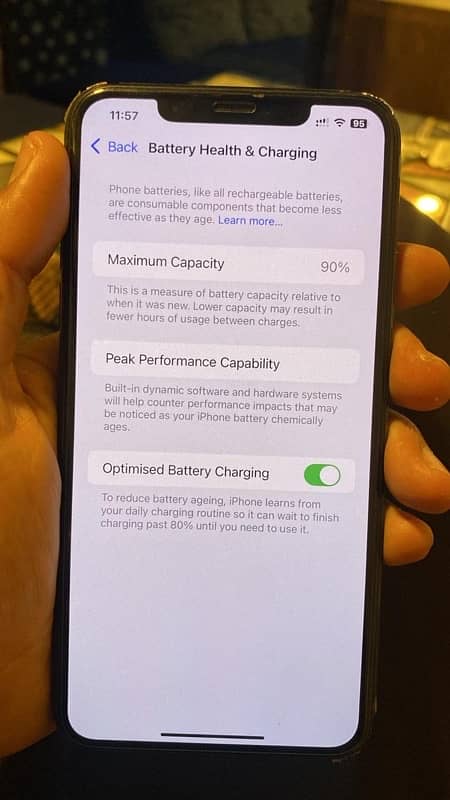 i phone 11 pro max 10/10 waterpack with orignal box pta approved dual 7