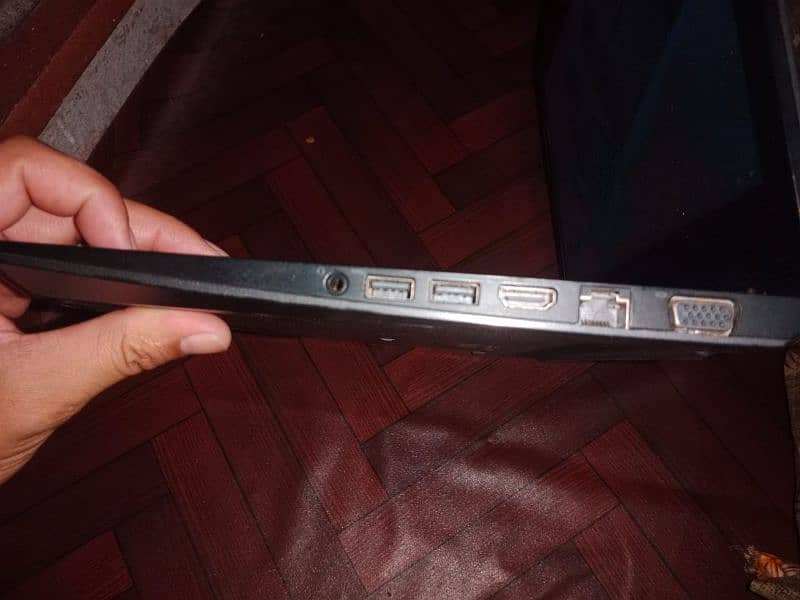 Dell core i5 Number:03221977247 4