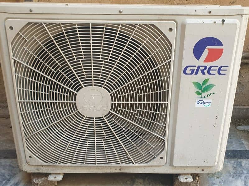 gree 2 ton  inverter 1