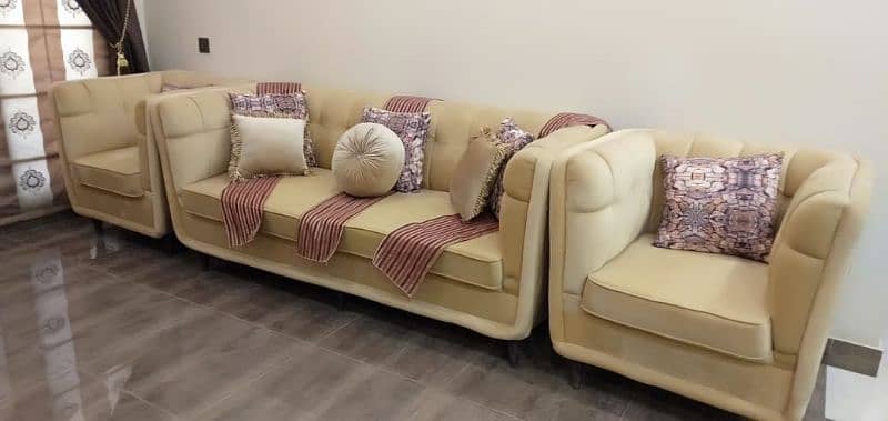 Luxury Sofa Set 7 Seater 4