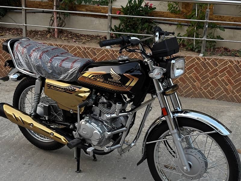 Honda cg 125 special edition Punjab registered 2