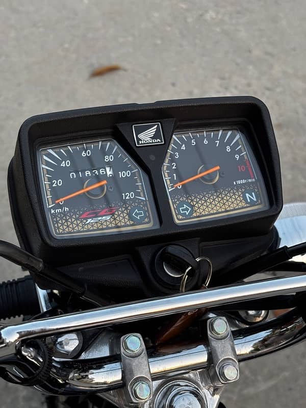 Honda cg 125 special edition Punjab registered 7