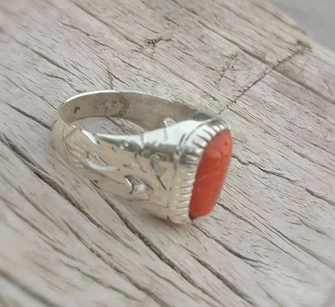 100% original and nechral stone 9