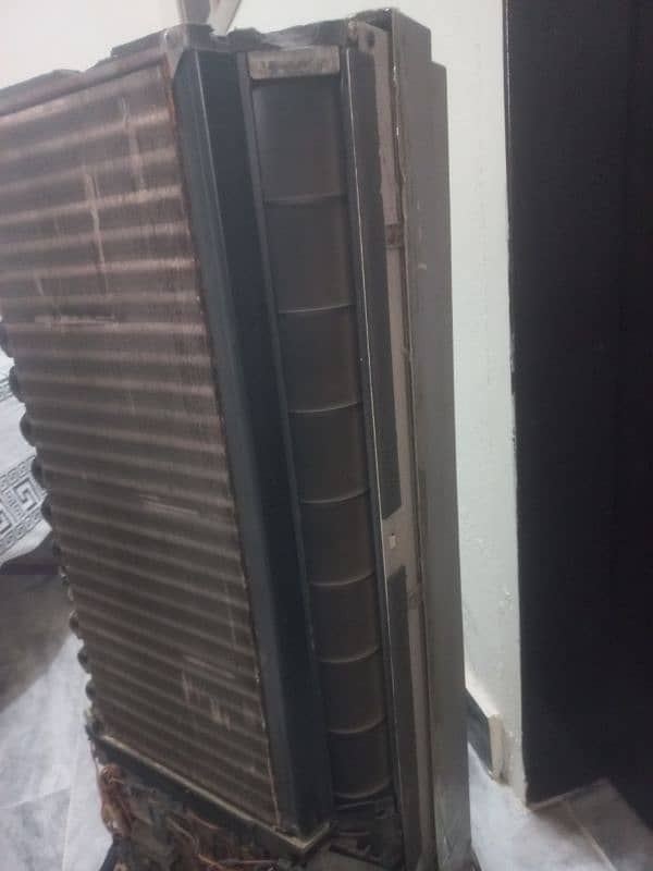 Mitsubishi A. C 220 watt 8