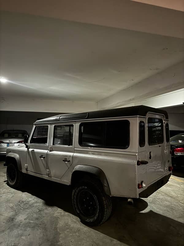 Land Rover Defender 2005 1