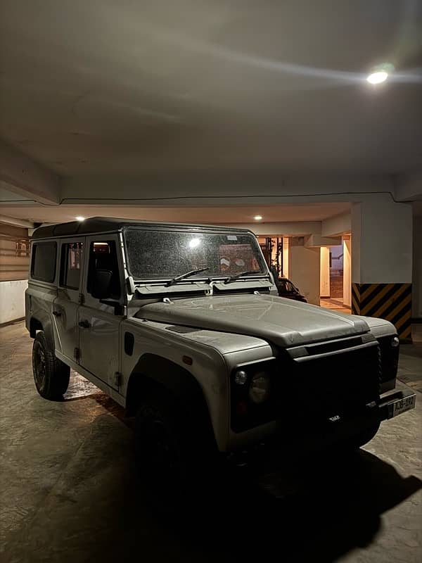 Land Rover Defender 2005 3