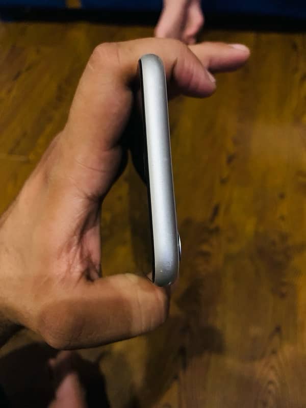 iphone 11 128gb pta approved 5