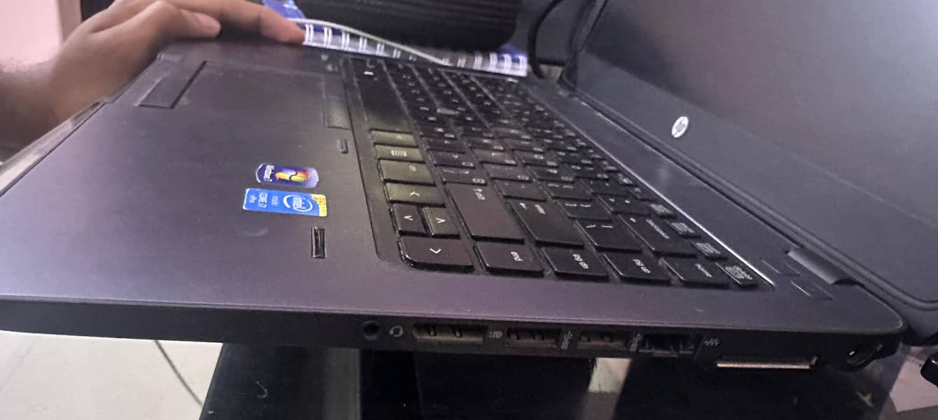 HP ZBook 14 G2 – Premium Condition | Only 2 Months Used 2