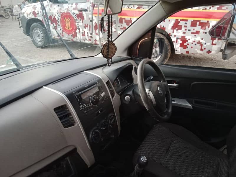 Suzuki Wagon R 2018 vxl 11