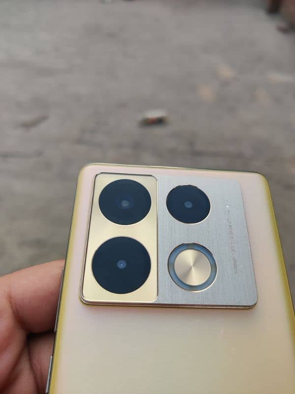 Infinix note 40 pro 0