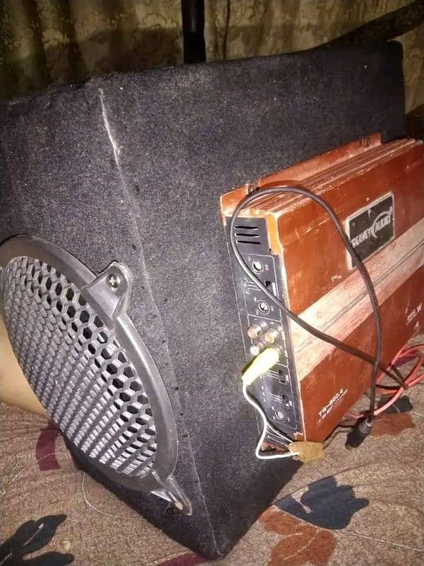 woofer 10 with  am 0