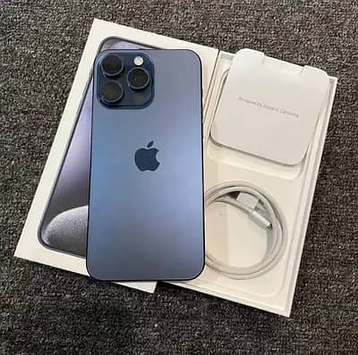 Apple iPhone 15 Pro Max 4