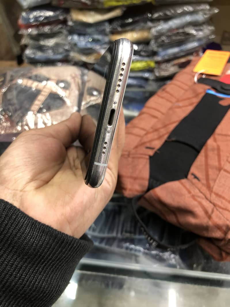 Apple iPhone xs- Single +Eim SIM Approved 1