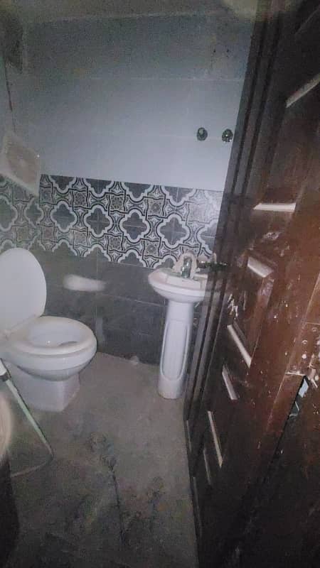 Shop for rent with attached washroom basement near master juice 1